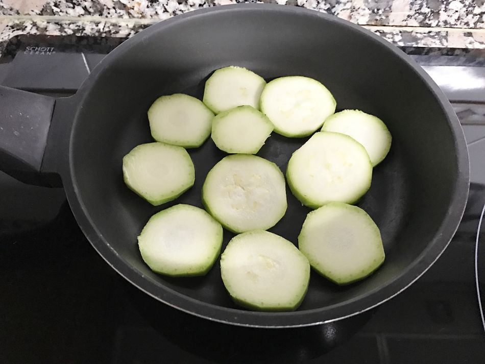 Precocina el calabacín